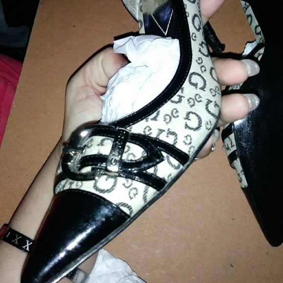 NWOT open side Guess kitten heels! - Picture 4 of 5